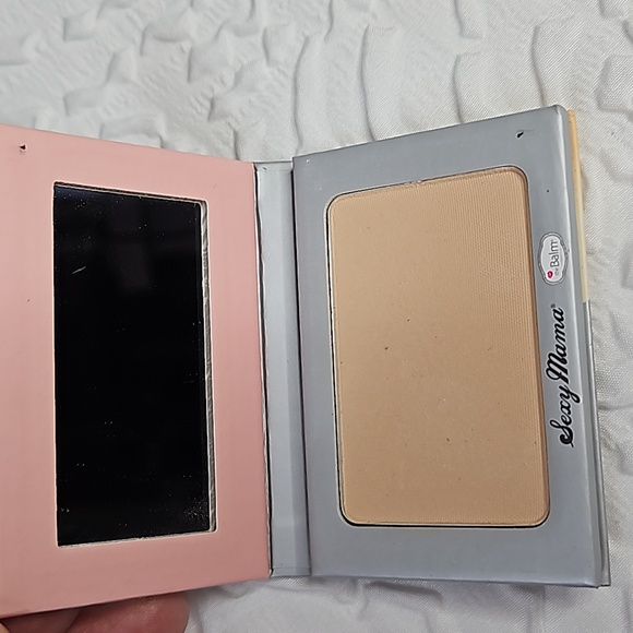 SEXY MAMA ANTI-SHINE TRANSLUCENT POWDER .25 oz The Balm - Picture 4 of 6